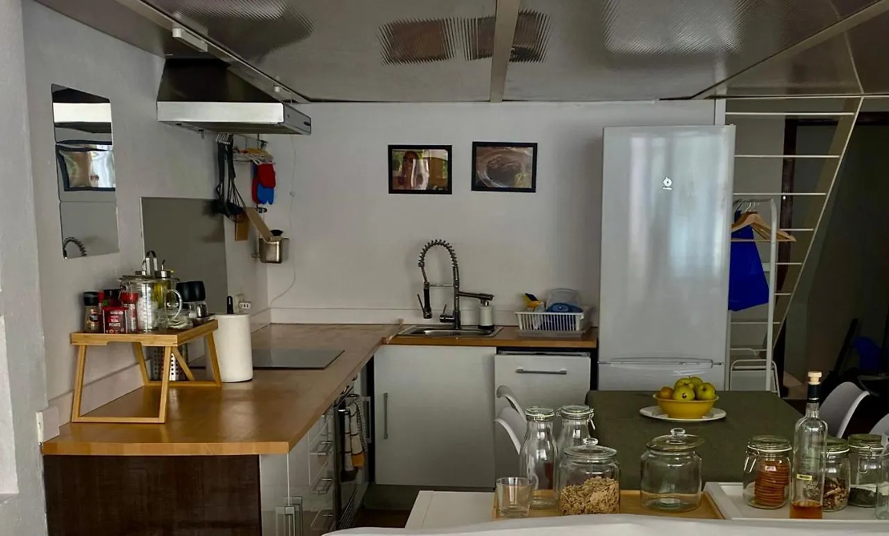 Shut Down Place Palma de Mallorca Apartment